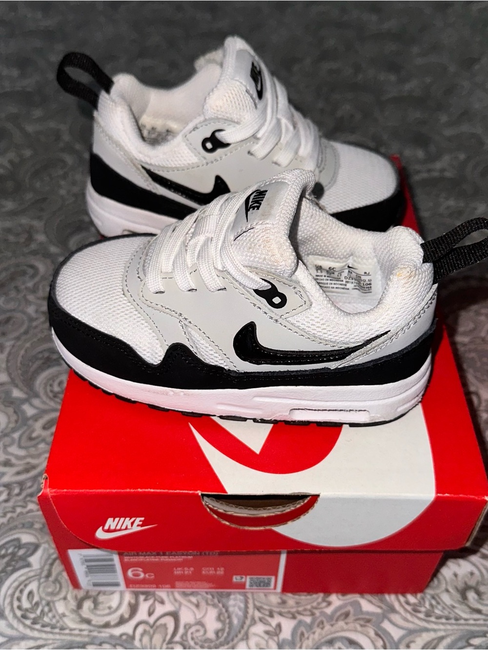 Nike Toddler Sneakers Bundle- Size 6 And Size 7. Can Be Unisex - Picture 5 of 11